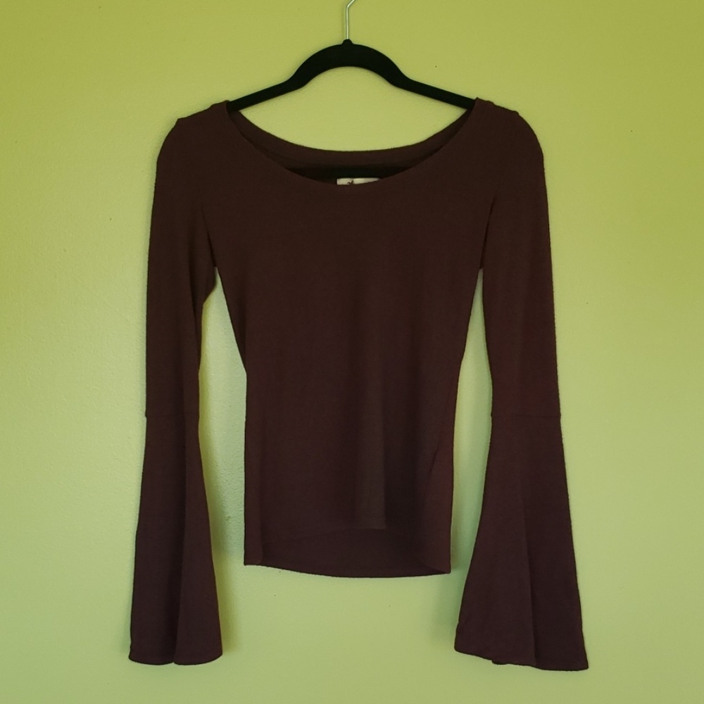 ❌️SOLD❌️: Gorgeous Hollister Magenta Top